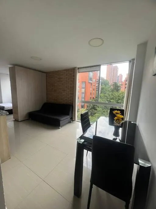 Lindo Apartamento Poblado 111 Medellin 0*,  Colombia