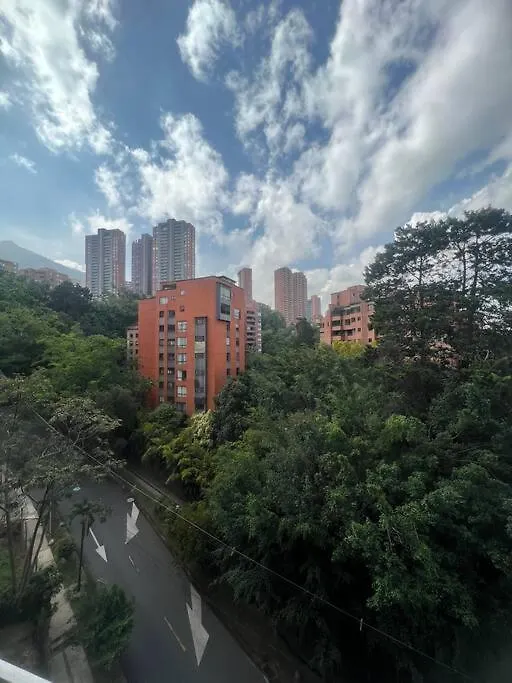 Lindo Apartamento Poblado 111 Medellin